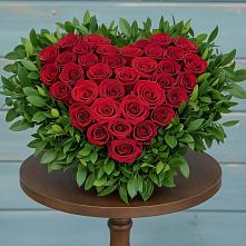 Цветочная композиция из Розы в виде сердца в Заречье