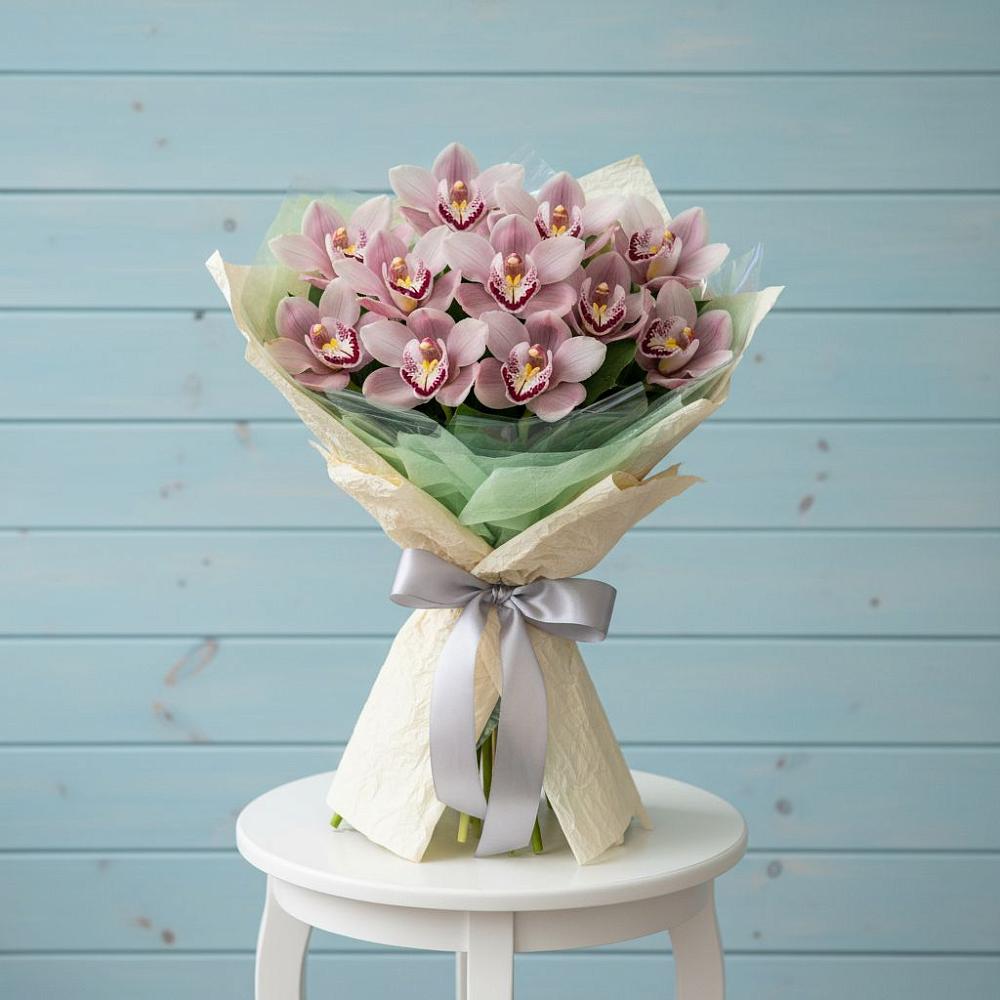 Букет цветов из: Орхидеи и Розы в Заречье