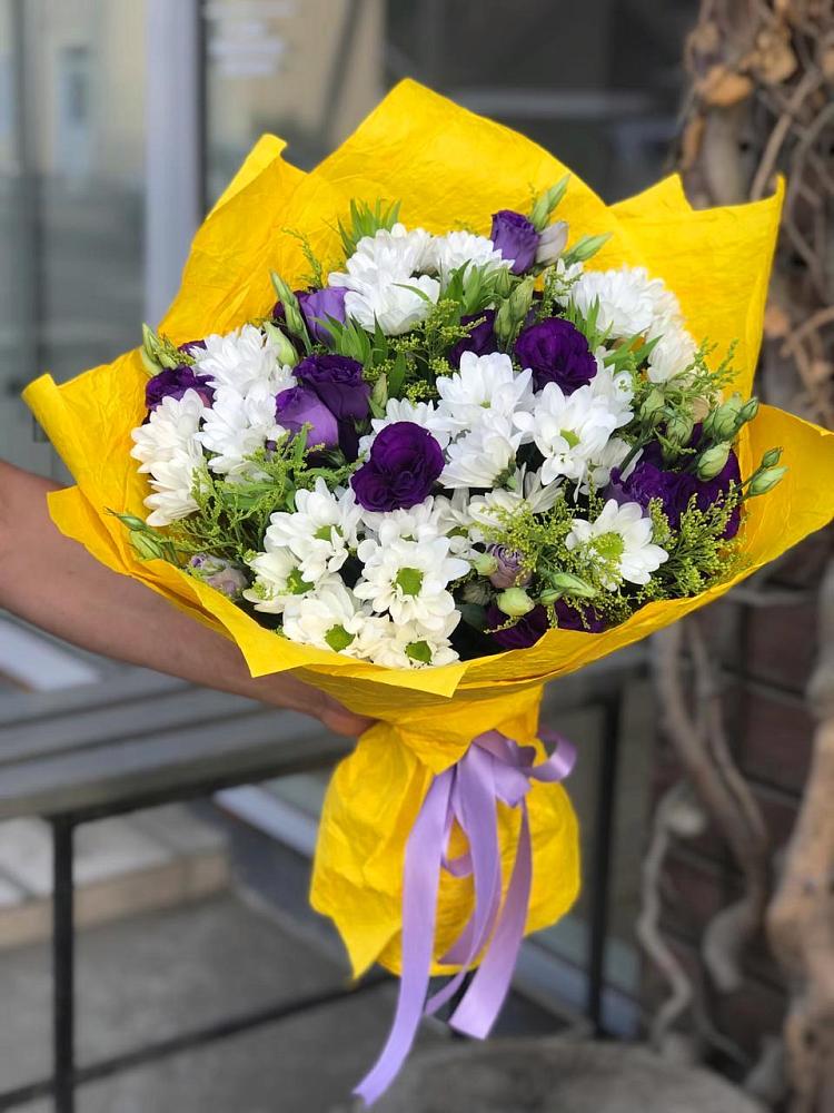 Букет цветов из: Ирисы, Хризантемы и Ромашки в Заречье