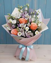 Букет цветов из:  Лизиантусы, Розы, Альстромерии и Гипсофила в Заречье