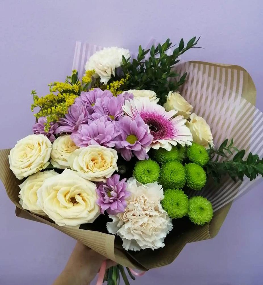 Букет цветов из: Хризантемы, Розы, Гвоздики и Герберы в Заречье