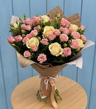 Букет цветов из:  Розы в Заречье