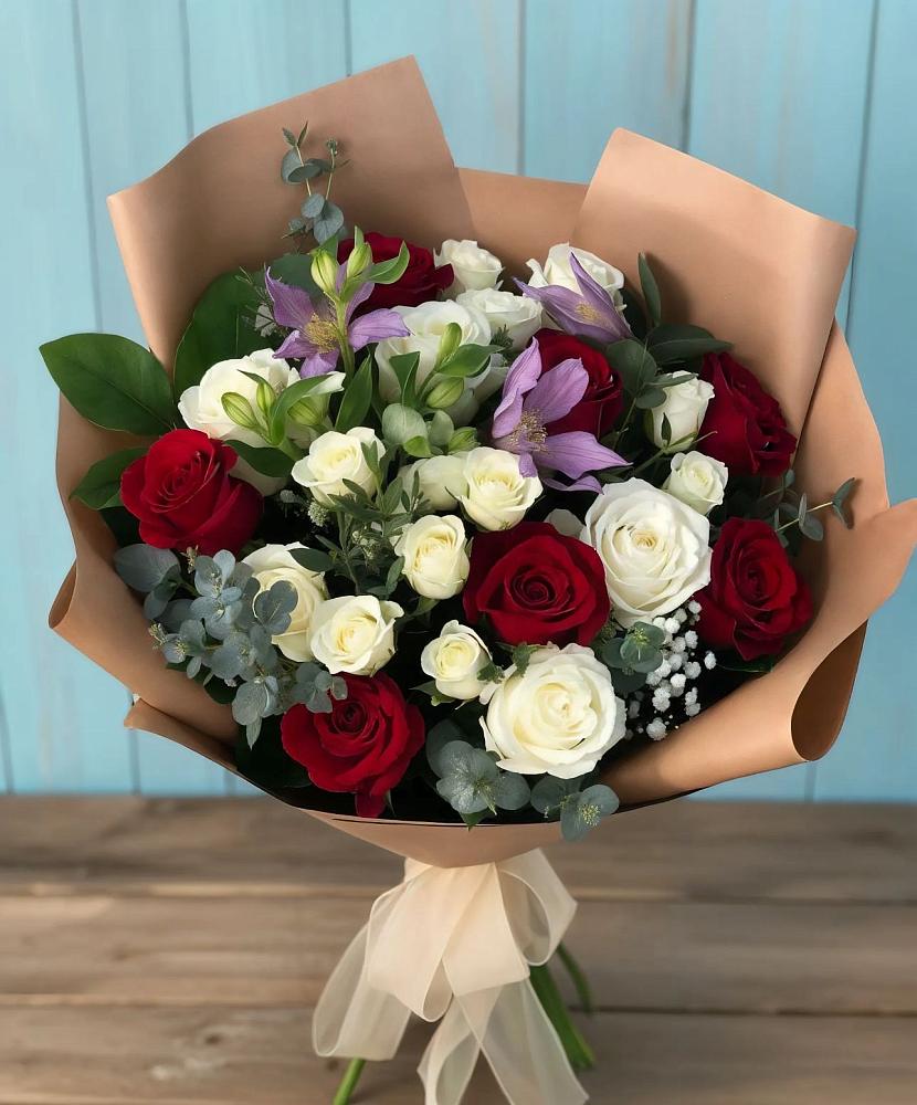 Букет цветов из: Розы и Альстромерии в Заречье